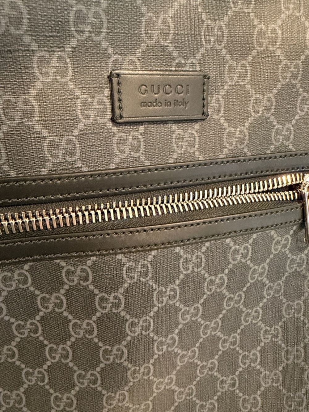 Gucci Black GG Supreme Messenger with Red and Blue Web Strap - Picture 4 of 5